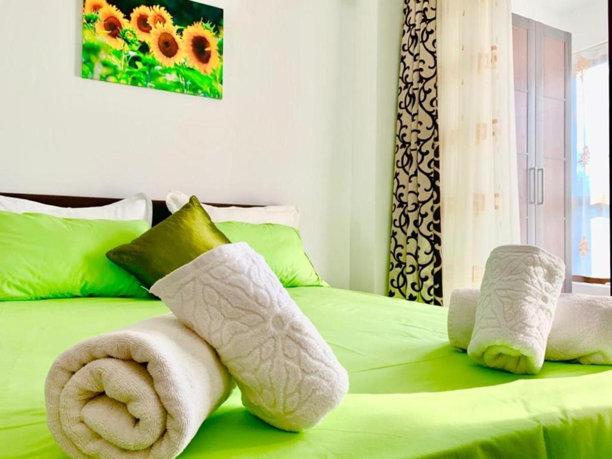 Elyse Comfortable Apartment Close To Palas Mall Ясси Екстер'єр фото