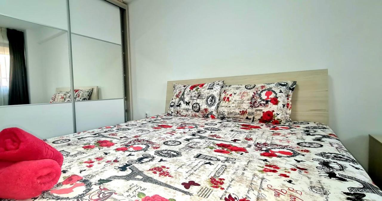 Elyse Comfortable Apartment Close To Palas Mall Ясси Екстер'єр фото